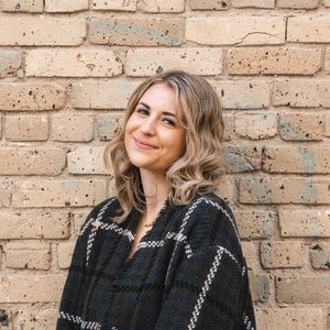 Meet your Posher, Erika